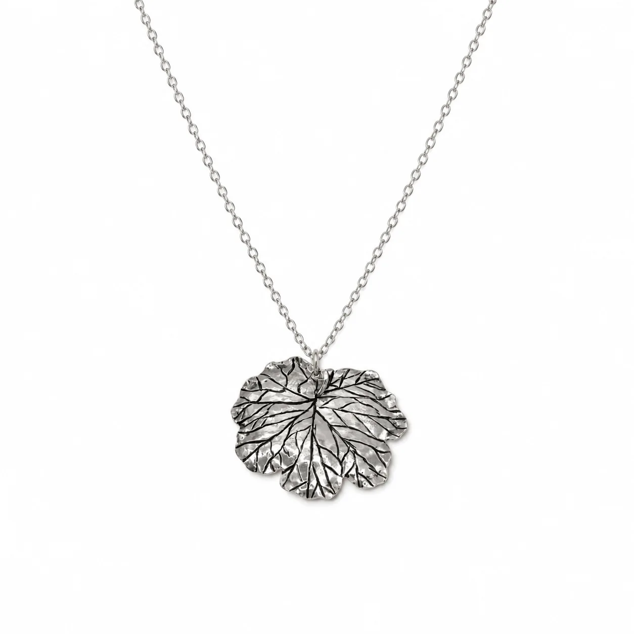 barg Geranium Leaf Pendant 1