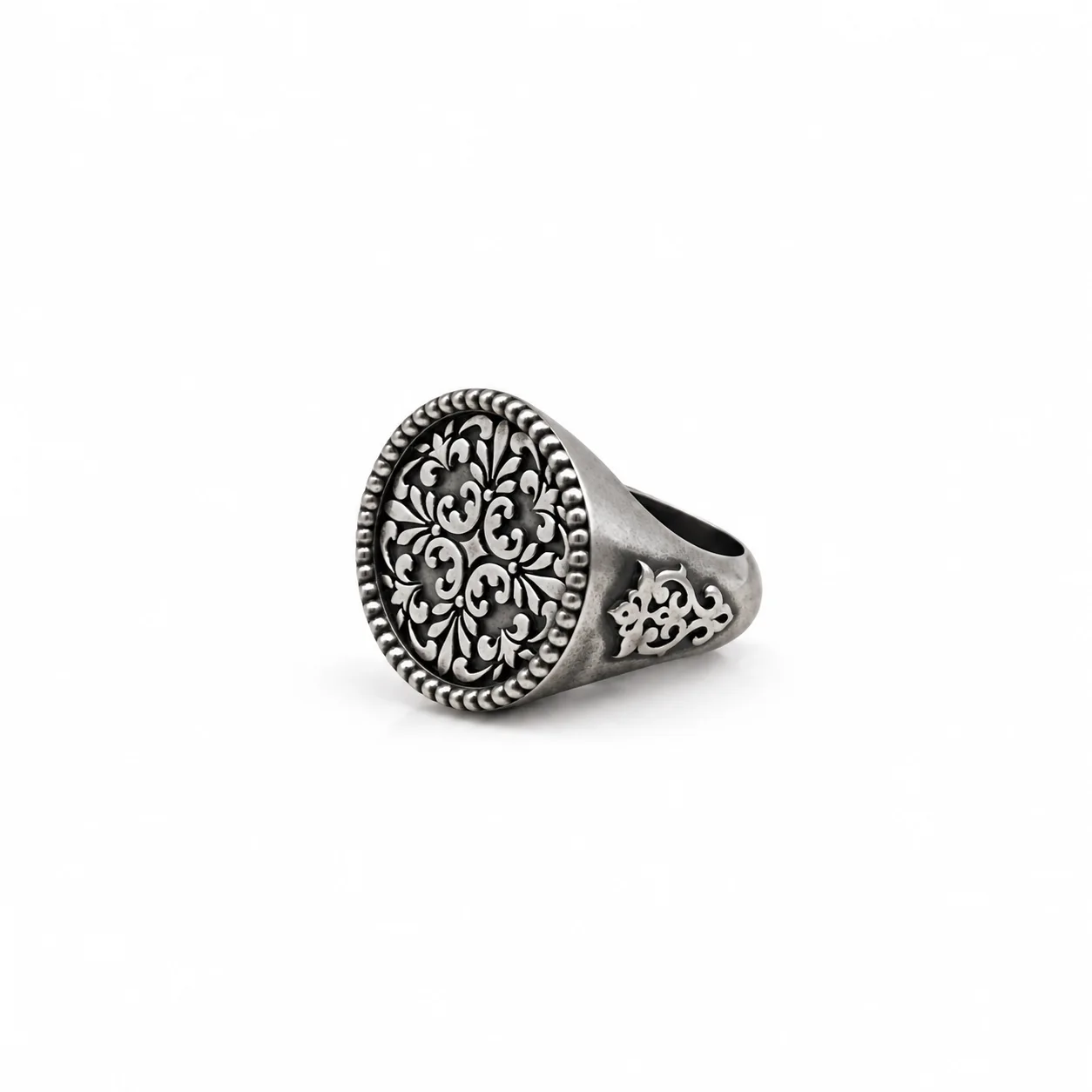 m r Persian Motif Signet Ring 1